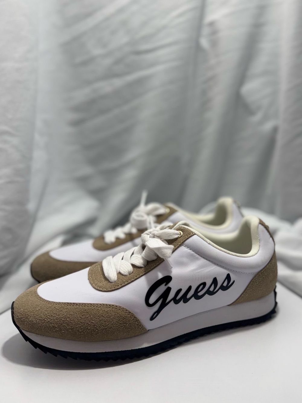 Guess White and Tan Low-Top Logo Sneakers- New, no tags- never worn